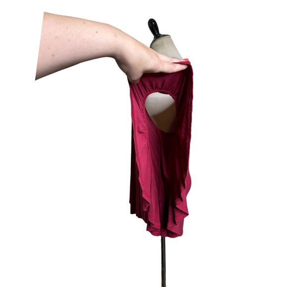 James & Joy red cold shoulder tunic top size Small - Picture 6 of 11